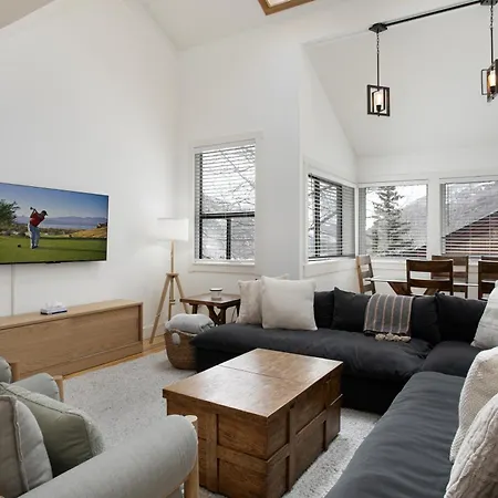 3094 Booth Falls Road Condo